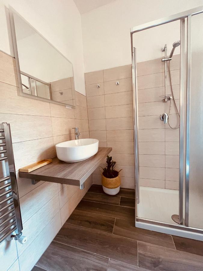 페스카라 Carducci 83 B&B 외부 사진